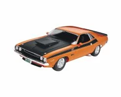 Revell Germany 1/24 70 Dodge Challenger 2N1