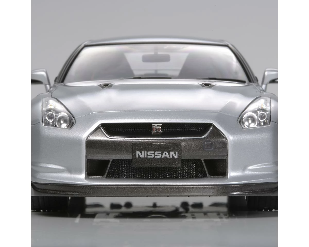 Tamiya 1/24 Nissan GT-R Model Kit - Image 2