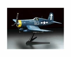 Tamiya Vought F4U-1D Corsair 1/32 Airplane Model Kit