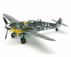 Tamiya Messerschmitt Bf109 G-6 1/72 Model Kit